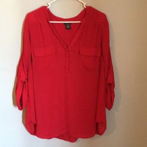 Torrid size 2 Scarlet 3/4 button up sleeve top
